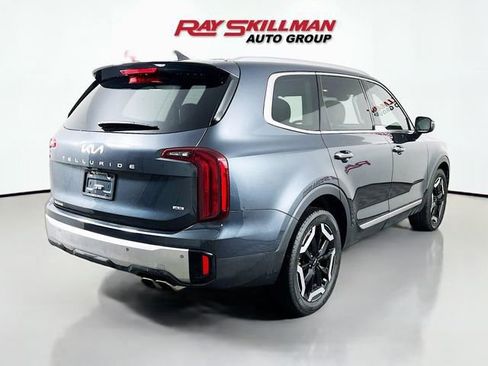 Used 2023 Kia Telluride S image 7