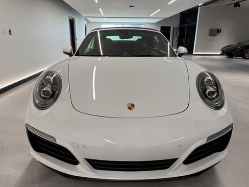 Used 2018 Porsche 911 Cabriolet image 5