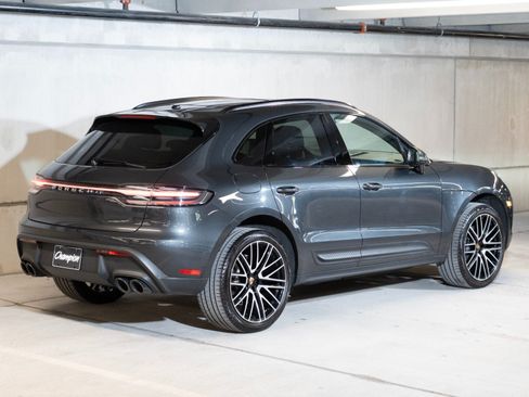 Certified 2026 Porsche Macan AWD/4WD image 9