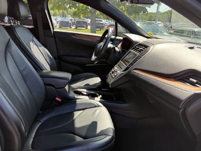 Used 2019 Lincoln MKC Reserve AWD/4WD image 25