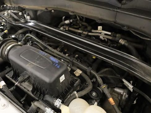 Used 2023 Ford Explorer Limited image 11