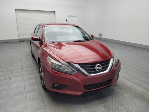 Used 2017 Nissan Altima 2.5 SR image 13