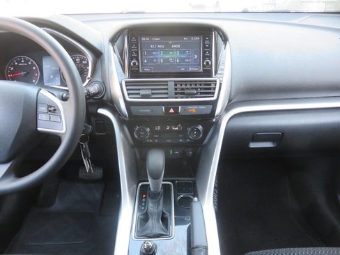 Used 2018 Mitsubishi Eclipse Cross ES image 16