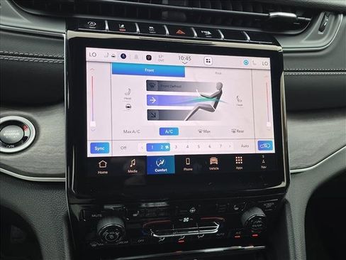 New 2025 Jeep Grand Cherokee L Limited image 12