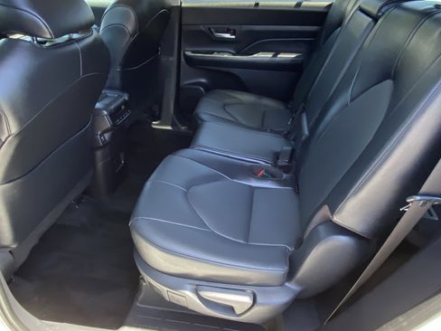Certified 2025 Toyota Grand Highlander AWD image 23