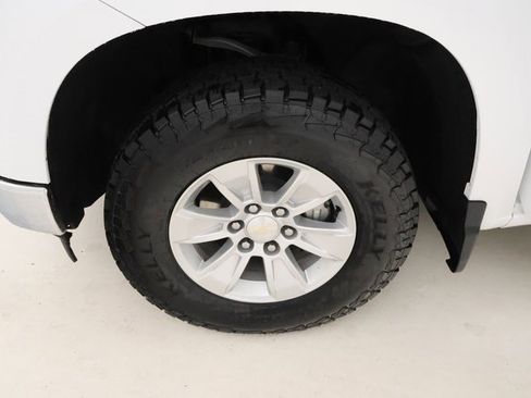 Used 2023 Chevrolet Silverado 1500 LT image 6