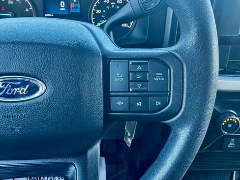 Used 2023 Ford F450 XL w/ Snow Plow Prep Package image 35