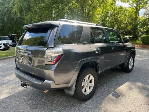 Used 2019 Toyota 4Runner SR5 RWD image 9