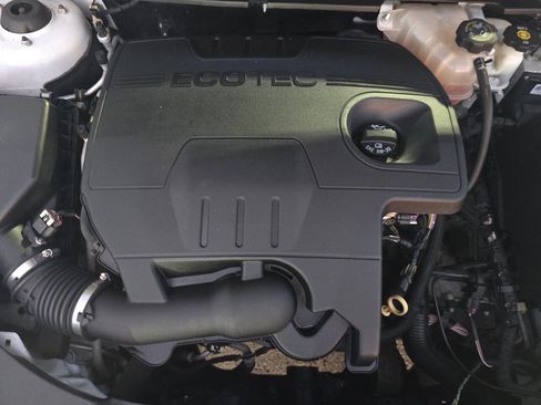 Used 2011 Chevrolet Malibu LS image 57