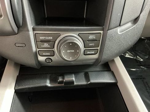 Used 2014 Honda Pilot Touring image 29