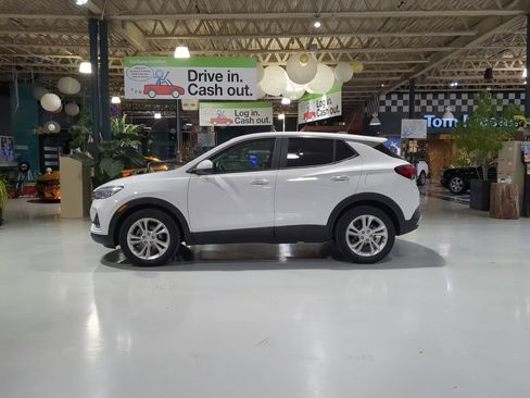 Used 2022 Buick Encore GX Preferred w/ Cold Weather Comfort Package image 12