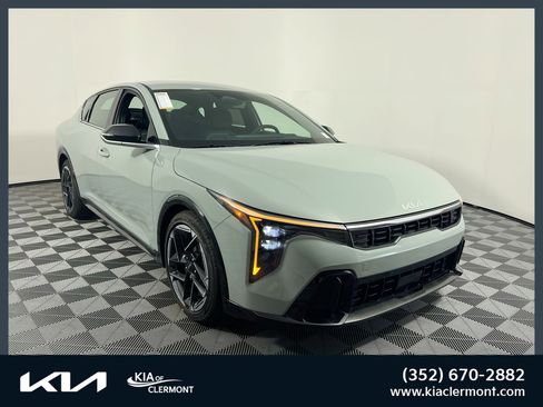 Certified 2025 Kia K4 GT-Line image 1