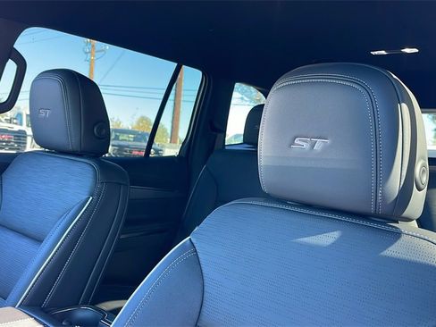 New 2026 Buick Enclave Sport Touring w/ Power Package image 12