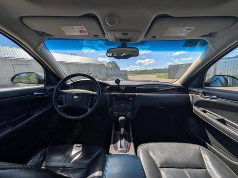 Used 2012 Chevrolet Impala LTZ FWD image 32