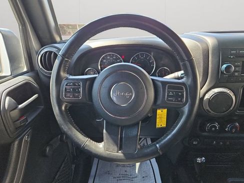 Used 2017 Jeep Wrangler Unlimited Sport w/ Connectivity Group AWD/4WD image 14