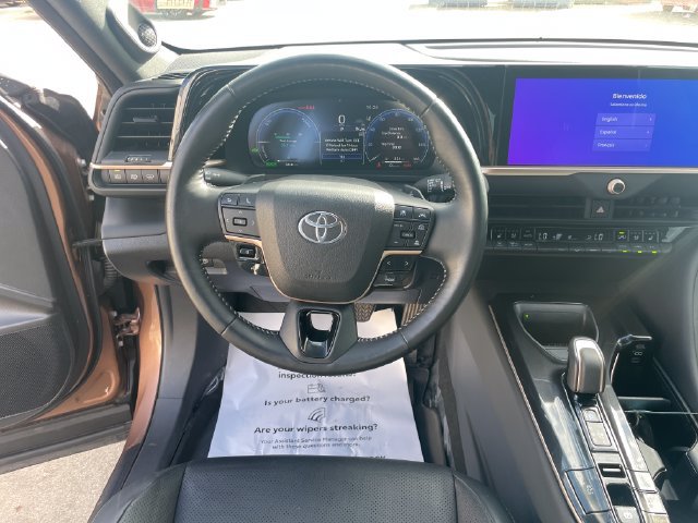 Used 2025 Toyota Crown Signia AWD/4WD image 23