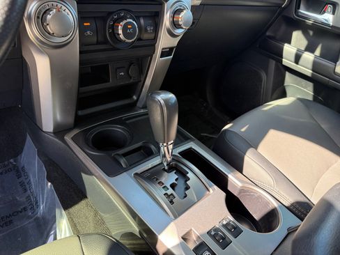 Used 2023 Toyota 4Runner SR5 Premium w/ Moonroof Package RWD image 13