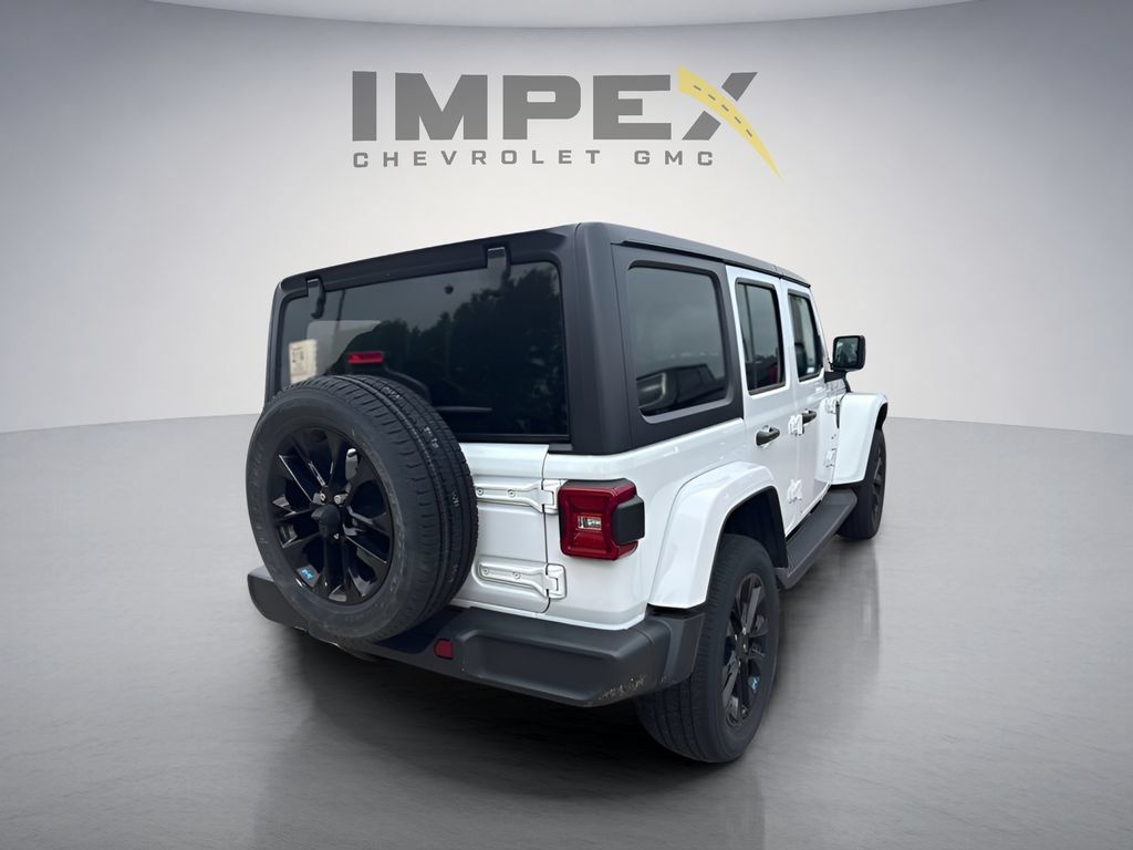 Used 2023 Jeep Wrangler Unlimited Sahara w/ Cold Weather Group AWD/4WD image 4