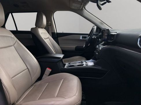 Used 2020 Ford Explorer Limited image 34