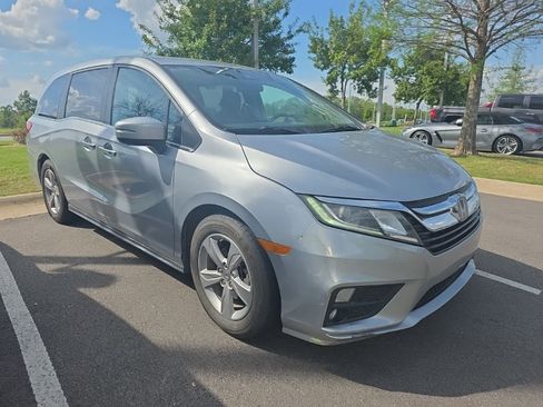 Used 2019 Honda Odyssey EX image 3