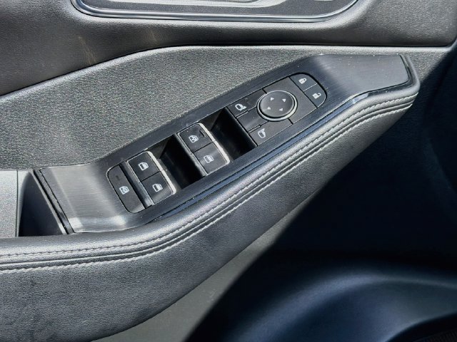Used 2021 Nissan Rogue Platinum FWD image 23