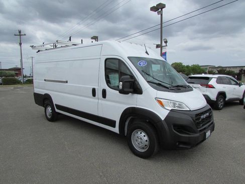 Used 2023 RAM ProMaster 3500 FWD image 2