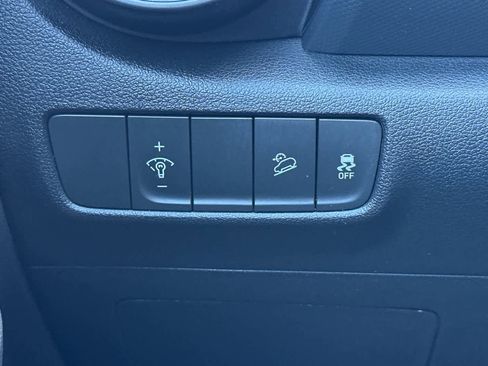 Used 2023 Hyundai Kona SEL image 29