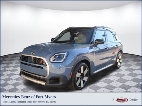 Used 2025 MINI Cooper Countryman S w/ Comfort Package Max image 1