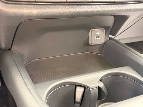 Certified 2025 Honda HR-V LX image 23