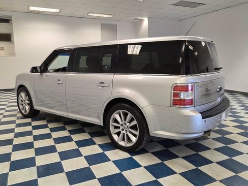 Used 2011 Ford Flex Limited w/ Rapid Spec Order Code FWD image 5