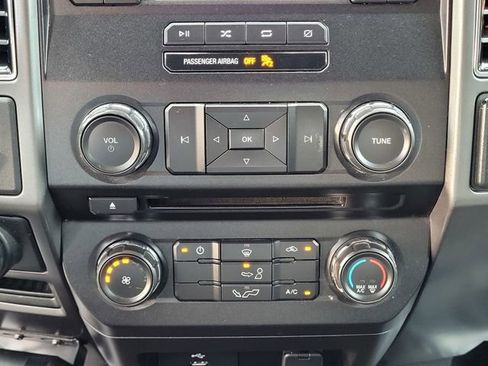 Used 2018 Ford F150 XLT w/ Trailer Tow Package image 21