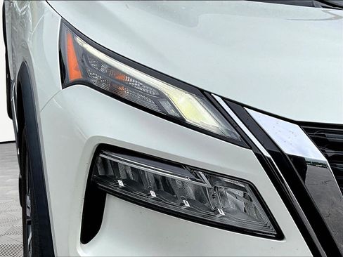 Used 2021 Nissan Rogue SL w/ Premium Package AWD/4WD image 32