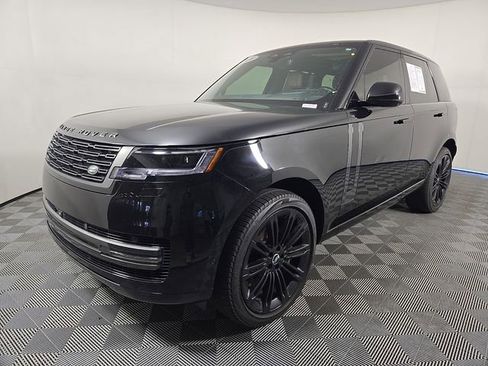 Used 2024 Land Rover Range Rover SE AWD/4WD image 2