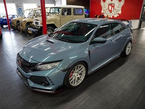 Used 2019 Honda Civic Type R image 2
