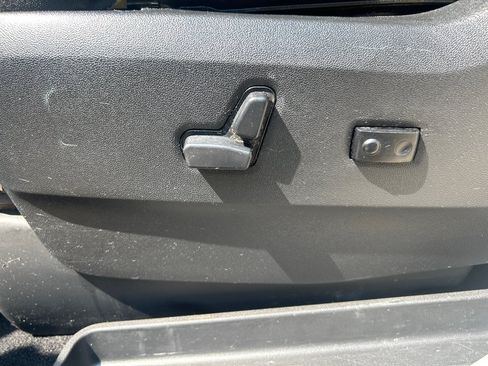 Used 2019 Dodge Grand Caravan SE w/ UConnect Hands-Free Group FWD image 14