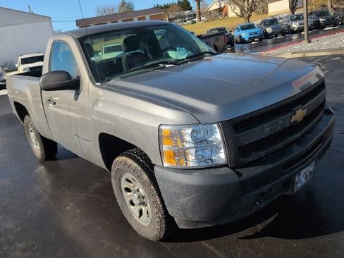 Used 2013 Chevrolet Silverado 1500 W/T image 2