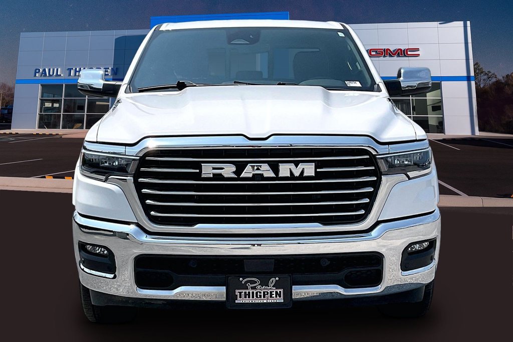 Used 2025 RAM 1500 Laramie AWD/4WD image 2