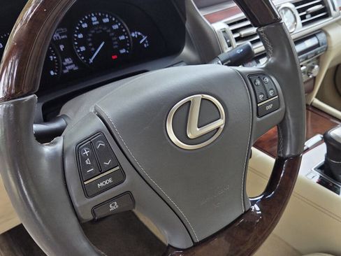 Used 2014 Lexus LS 460 L w/ Ultra Luxury Package RWD image 14