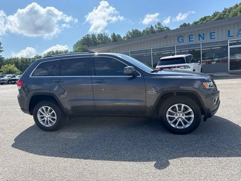 Used 2016 Jeep Grand Cherokee Laredo w/ Quick Order Package 23E AWD/4WD image 12