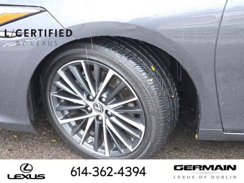 Certified 2025 Lexus ES 350 w/ Premium Package image 12