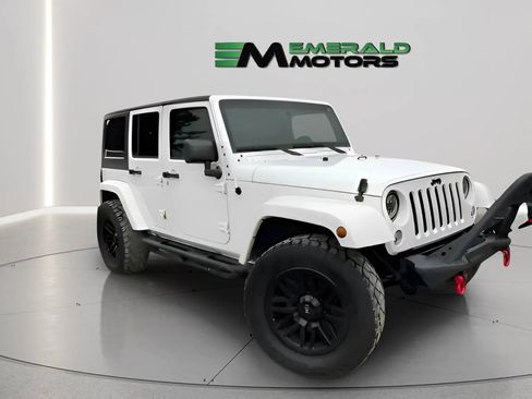 Used 2015 Jeep Wrangler Unlimited Sahara w/ Connectivity Group image 1