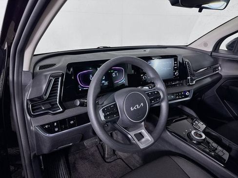 Certified 2023 Kia Sportage LX image 9