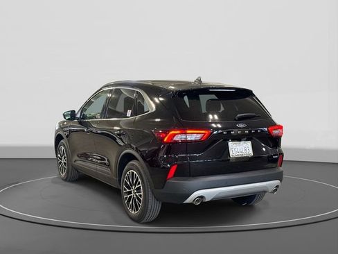 Used 2025 Ford Escape SE image 7