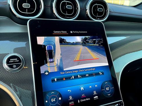 Used 2024 Mercedes-Benz GLC 43 AMG 4MATIC image 30