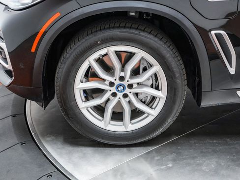 Certified 2023 BMW X5 xDrive45e w/ Climate Comfort Package image 12