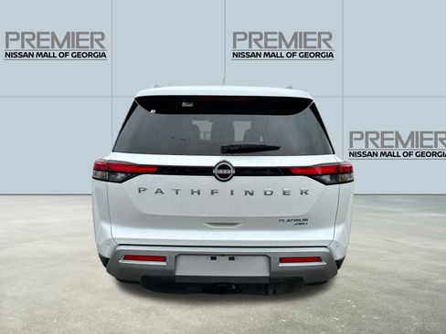 New 2025 Nissan Pathfinder Platinum image 6