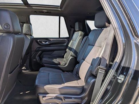Used 2022 Chevrolet Tahoe RST w/ Luxury Package AWD/4WD image 26