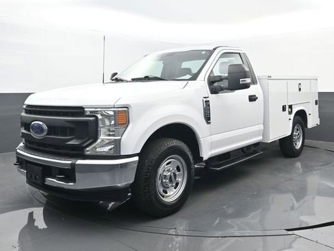 Used 2022 Ford F250 XL w/ Power Equipment Group image 19