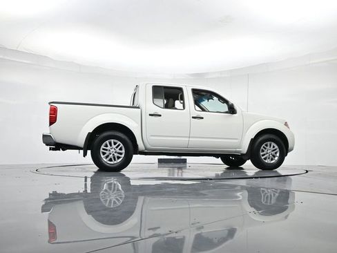 Used 2019 Nissan Frontier SV image 29