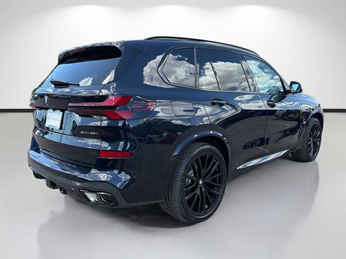 New 2026 BMW X5 sDrive40i w/ M Sport Package image 3